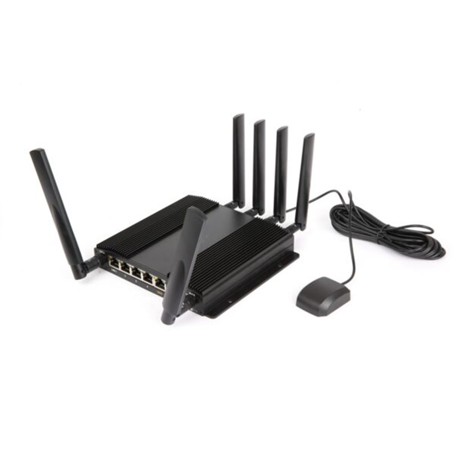 Peplink UBR Plus (3) Peplink UBR Plus (3)